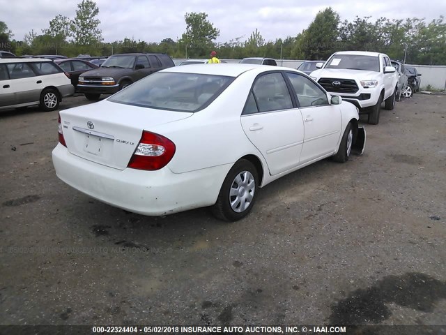 4T1BE32K02U115828 - 2002 TOYOTA CAMRY LE/XLE/SE თეთრი ფოტო 4