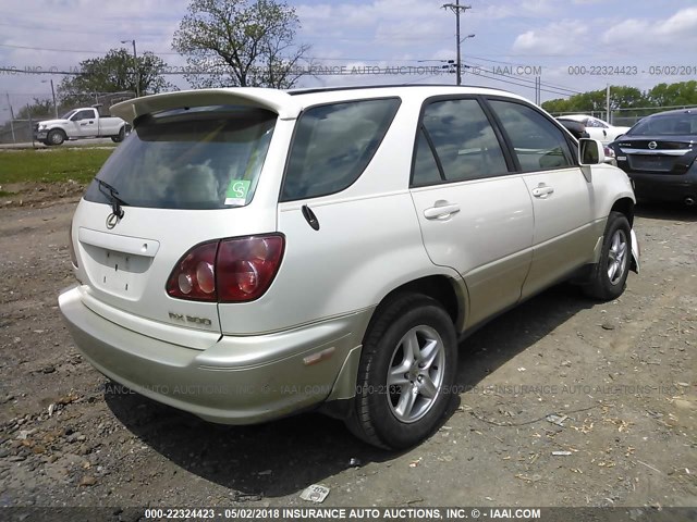 JT6HF10U2Y0134179 - 2000 LEXUS RX 300 WHITE photo 4