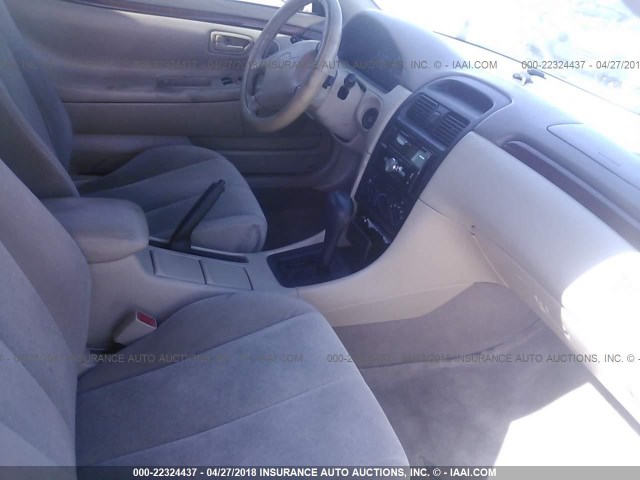 2T1CF22P01C539100 - 2001 TOYOTA CAMRY SOLARA SE/SLE თეთრი ფოტო 5