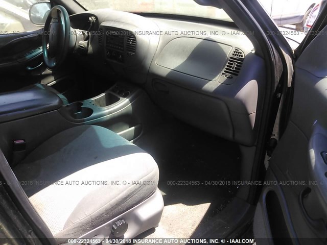 1FMRU15WX1LA80661 - 2001 FORD EXPEDITION XLT 黑色 照片 5