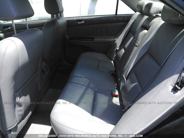 4T1BF30K25U091519 - 2005 TOYOTA CAMRY LE/XLE/SE BLACK photo 8