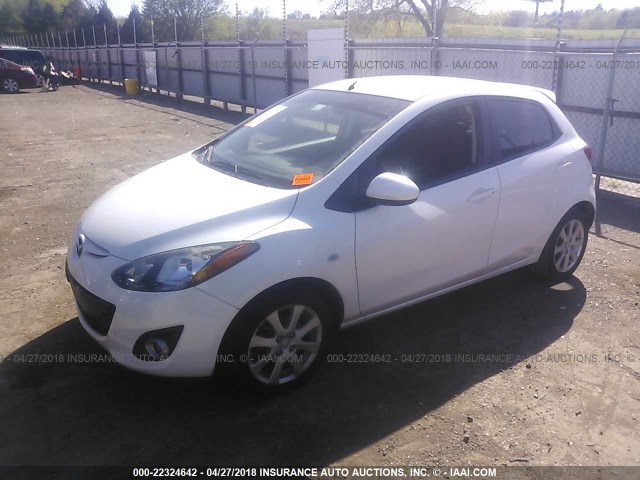 JM1DE1HY1B0119729 - 2011 MAZDA MAZDA2 WHITE photo 2