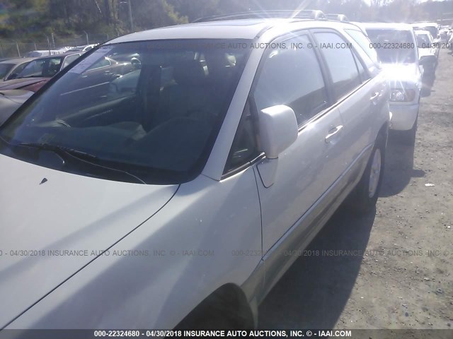 JT6HF10U0Y0139977 - 2000 LEXUS RX 300 WHITE photo 6