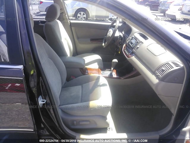 4T1BE32K03U682011 - 2003 TOYOTA CAMRY LE/XLE/SE იასამნისფერი ფოტო 5