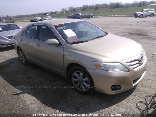 4T1BF3EK4BU686716 - 2011 TOYOTA CAMRY SE/LE/XLE 金色 照片 1