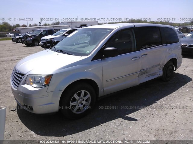 2A4RR2D16AR431276 - 2010 CHRYSLER TOWN & COUNTRY LX GRAY photo 2