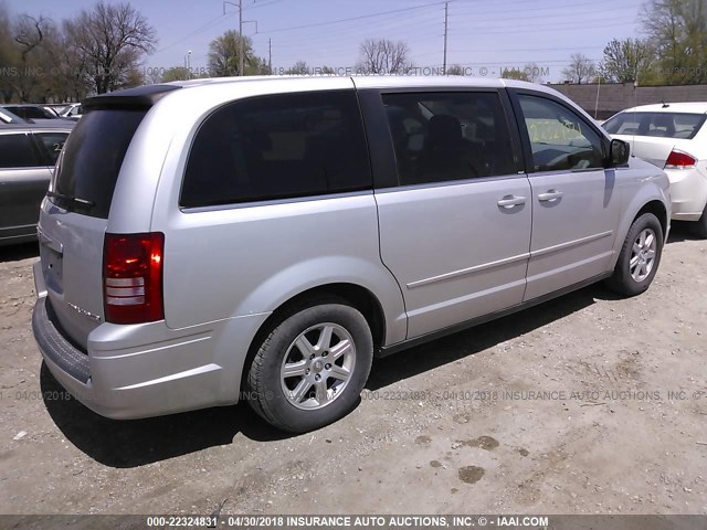 2A4RR2D16AR431276 - 2010 CHRYSLER TOWN & COUNTRY LX GRAY photo 4