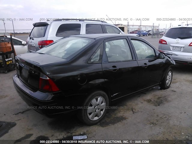 1FAFP34NX7W185023 - 2007 FORD FOCUS ZX4/S/SE/SES 黑色 照片 4