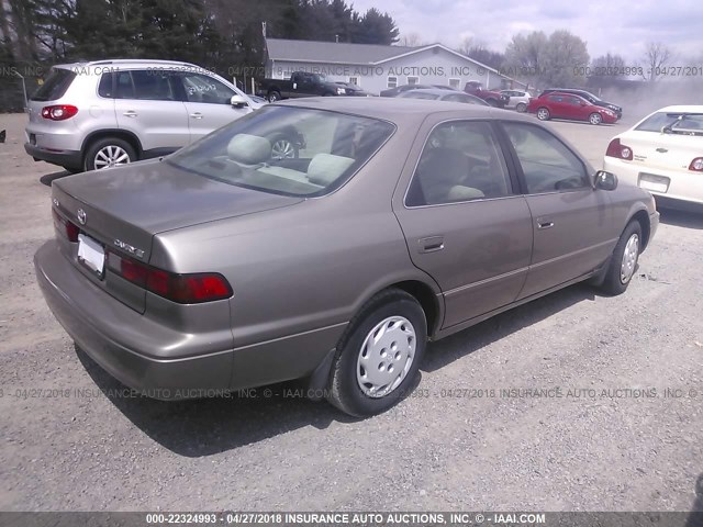 4T1BG22K1XU569503 - 1999 TOYOTA CAMRY CE/LE/XLE 金色 照片 4