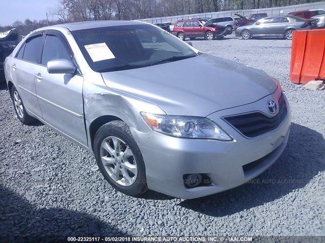 4T1BK3EK9BU121731 - 2011 TOYOTA CAMRY SE/LE/XLE SILVER photo 6