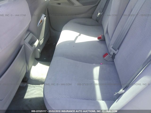 4T1BK3EK9BU121731 - 2011 TOYOTA CAMRY SE/LE/XLE SILVER photo 8