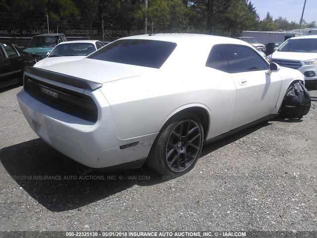 2B3LJ44V29H559938 - 2009 DODGE CHALLENGER SE WHITE photo 4