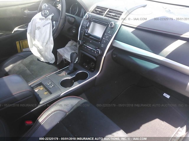 4T1BF1FK4FU939039 - 2015 TOYOTA CAMRY LE/XLE/SE/XSE BLACK photo 5