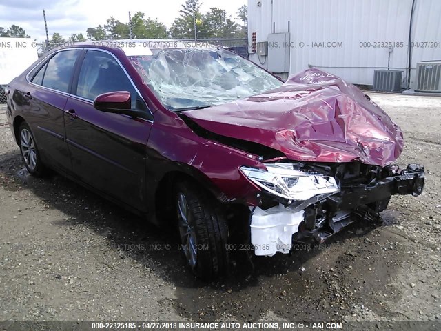 4T1BK1FK4HU580502 - 2017 TOYOTA CAMRY XSE/XLE Qırmızı foto 1