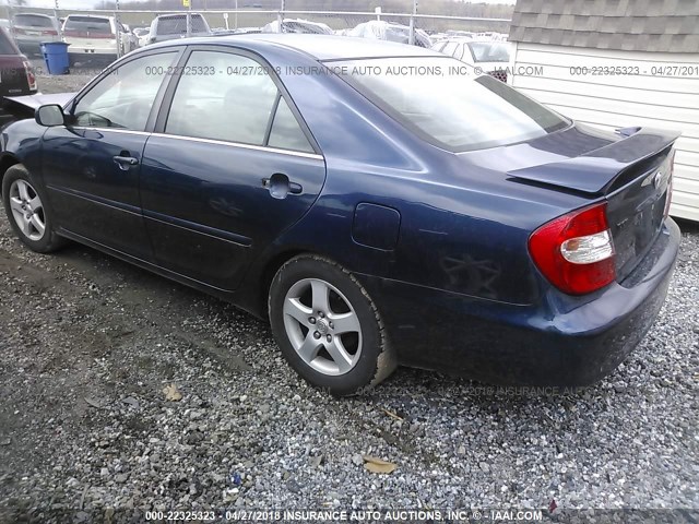 4T1BE32K73U205883 - 2003 TOYOTA CAMRY LE/XLE/SE BLUE photo 3