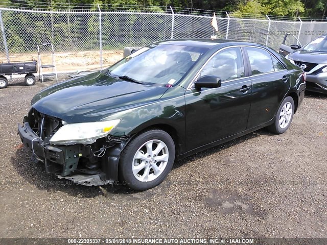 4T1BF3EK6BU720395 - 2011 TOYOTA CAMRY SE/LE/XLE GREEN photo 2