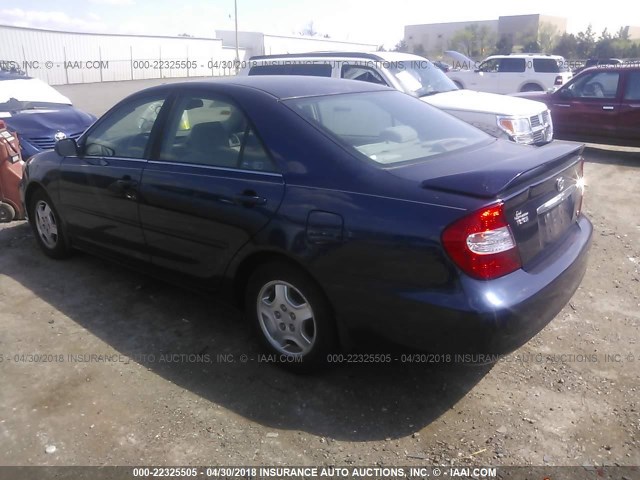 4T1BF32K72U523823 - 2002 TOYOTA CAMRY LE/XLE/SE ლურჯი ფოტო 3
