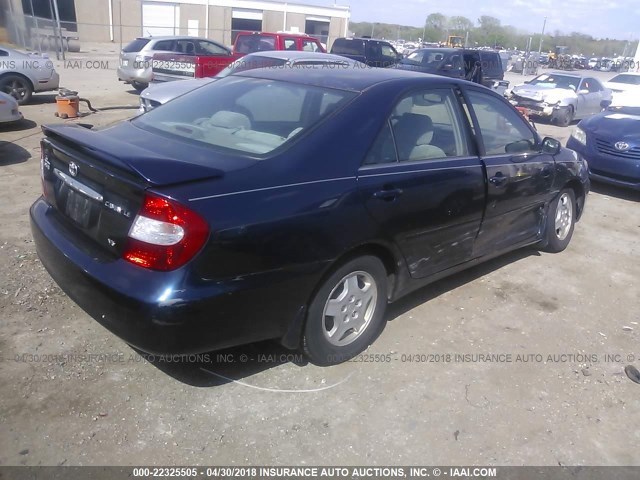 4T1BF32K72U523823 - 2002 TOYOTA CAMRY LE/XLE/SE ლურჯი ფოტო 4