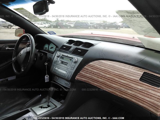 4T1FA38P56U087014 - 2006 TOYOTA CAMRY SOLARA SE/SLE წითელი ფოტო 5