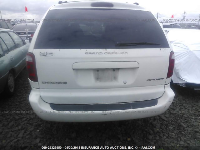 2B4GP44342R592790 - 2002 DODGE GRAND CARAVAN SPORT WHITE photo 6