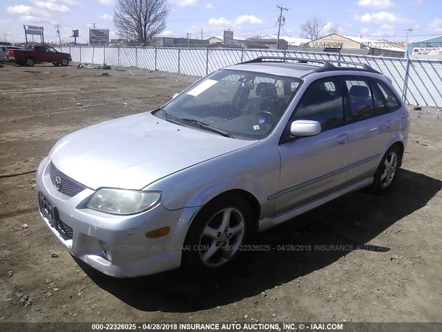 JM1BJ245121461177 - 2002 MAZDA PROTEGE PR5 银色 照片 2