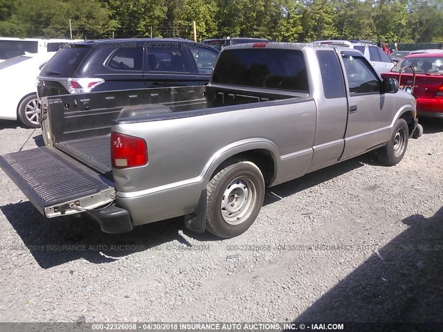 1GCCS19X638231083 - 2003 CHEVROLET S TRUCK S10 GRAY photo 4