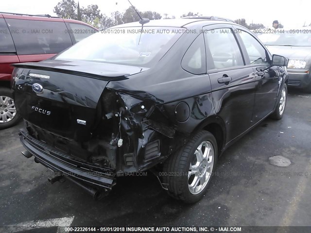 1FAHP35N28W235065 - 2008 FORD FOCUS SE/SEL/SES BLACK photo 4