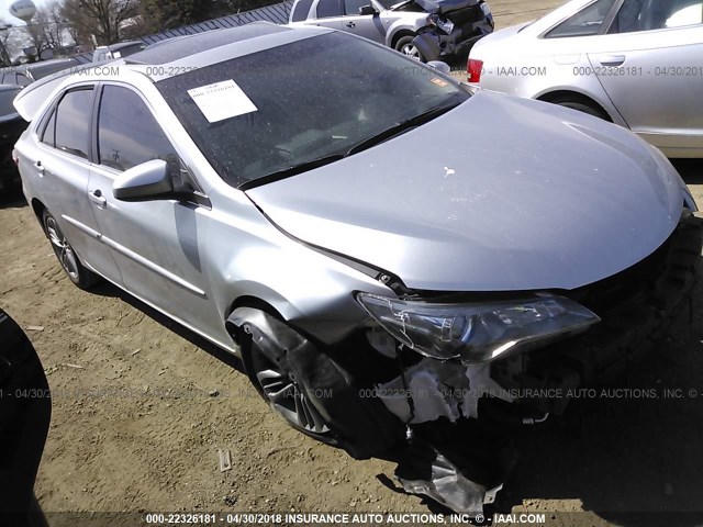 4T1BF1FK9HU354721 - 2017 TOYOTA CAMRY LE/XLE/SE/XSE GRAY photo 1