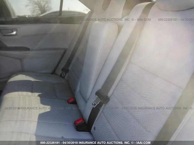 4T1BF1FK9HU354721 - 2017 TOYOTA CAMRY LE/XLE/SE/XSE Grau Foto 8