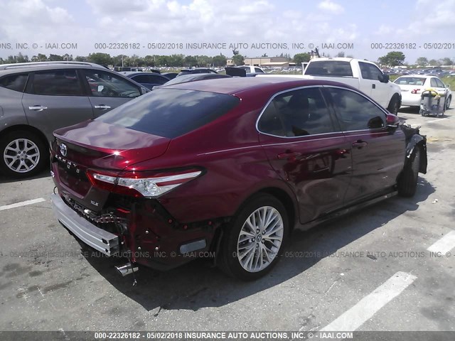 4T1B11HK2JU545365 - 2018 TOYOTA CAMRY L/LE/XLE/SE/XSE RED photo 4