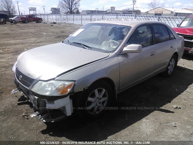 4T1BF28B91U160599 - 2001 TOYOTA AVALON XL/XLS GOLD photo 2