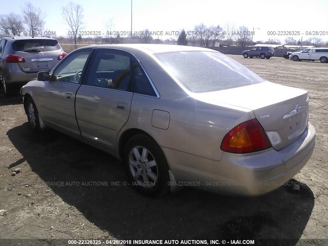 4T1BF28B91U160599 - 2001 TOYOTA AVALON XL/XLS GOLD photo 3