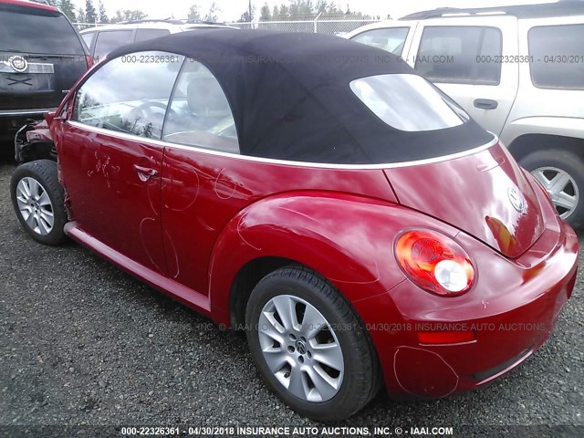 3VWPF31Y18M403722 - 2008 VOLKSWAGEN NEW BEETLE CONVERTIBLE S RED photo 3