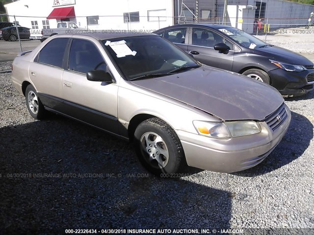 4T1BG22K8VU125578 - 1997 TOYOTA CAMRY CE/LE/XLE BEIGE photo 1