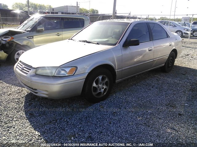 4T1BG22K8VU125578 - 1997 TOYOTA CAMRY CE/LE/XLE BEIGE photo 2