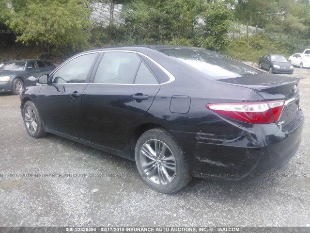 4T1BF1FK8GU513159 - 2016 TOYOTA CAMRY LE/XLE/SE/XSE BLACK photo 3