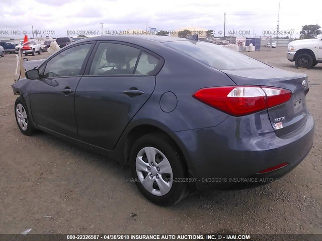 KNAFK4A68G5565749 - 2016 KIA FORTE LX GRAY photo 3