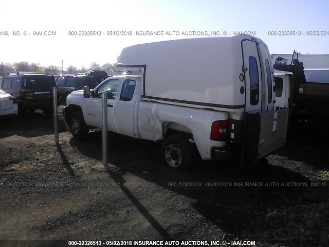 1GC2CVCGXCZ349821 - 2012 CHEVROLET SILVERADO C2500 HEAVY DUTY WHITE photo 3