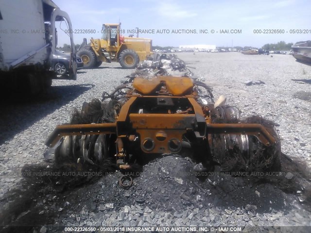 3AKJGLBG7DSBS6887 - 2013 FREIGHTLINER CASCADIA 125  WHITE photo 8