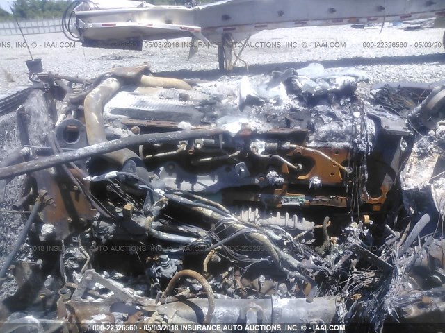 3AKJGLBG7DSBS6887 - 2013 FREIGHTLINER CASCADIA 125  WHITE photo 9