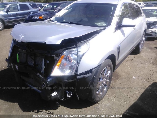 3GYFNEE34ES543762 - 2014 CADILLAC SRX LUXURY COLLECTION SILVER photo 2