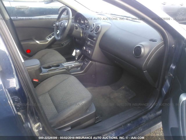 1G2ZA5E06A4143768 - 2010 PONTIAC G6 BLUE photo 5