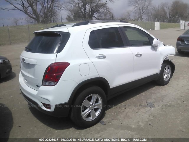 KL7CJPSB9JB546834 - 2018 CHEVROLET TRAX 1LT WHITE photo 4