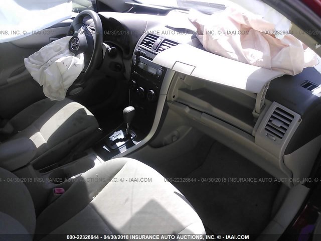JTDBL40E69J010090 - 2009 TOYOTA COROLLA LE/XLE RED photo 5
