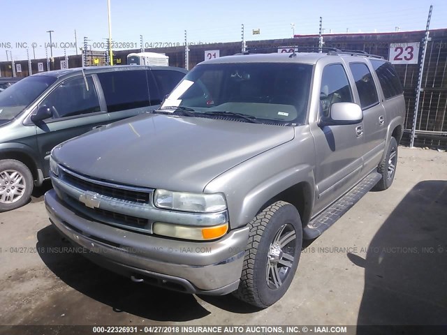 3GNFK16Z53G302312 - 2003 CHEVROLET SUBURBAN K1500 GRAY photo 2