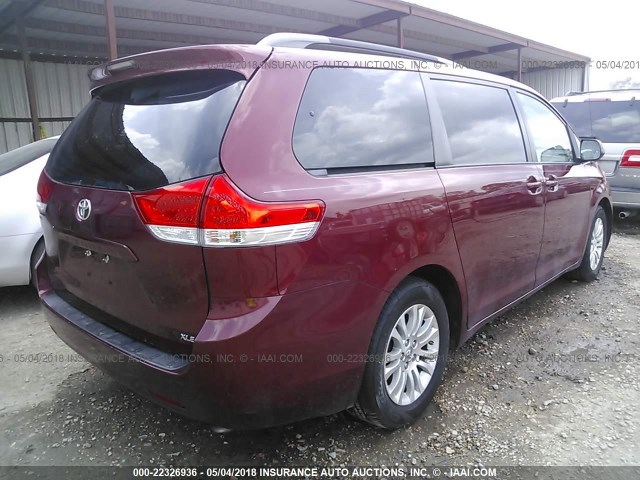 5TDYK3DC2DS341700 - 2013 TOYOTA SIENNA XLE/LIMITED RED photo 4