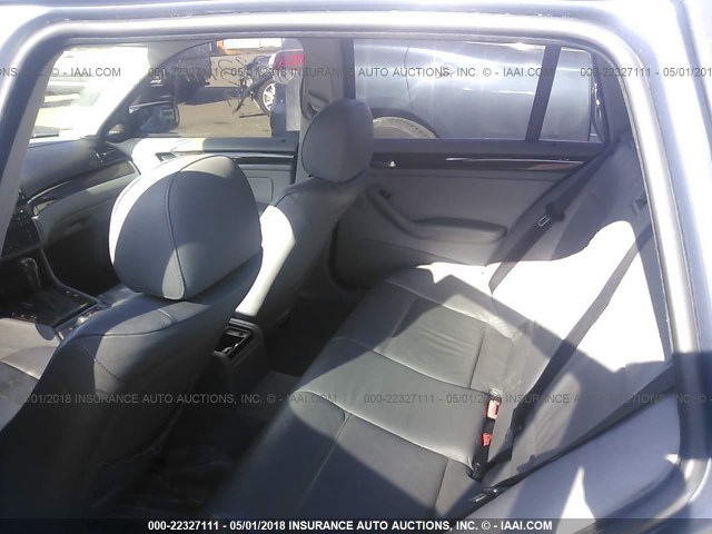 WBAAW33401ET41919 - 2001 BMW 325 IT BLUE photo 8