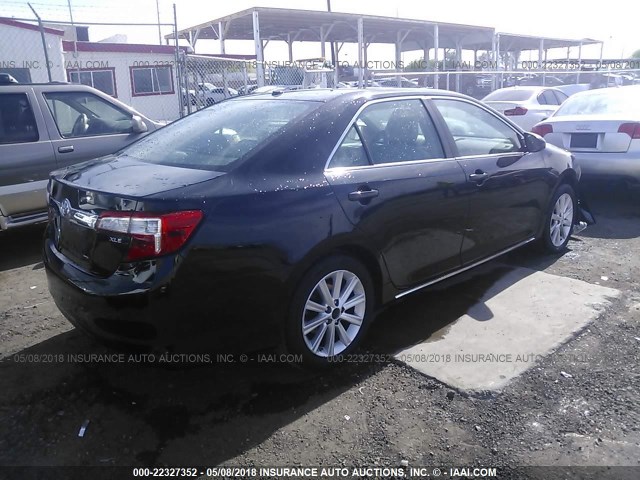 4T4BF1FK0ER364197 - 2014 TOYOTA CAMRY L/SE/LE/XLE შავი ფოტო 4