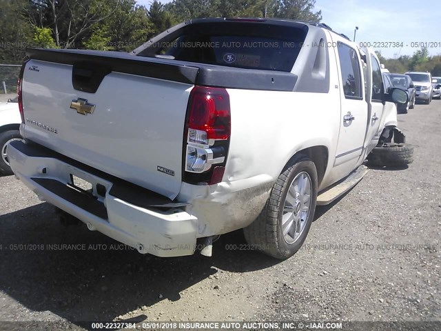 3GNFK32099G223432 - 2009 CHEVROLET AVALANCHE K1500 LTZ WHITE photo 4