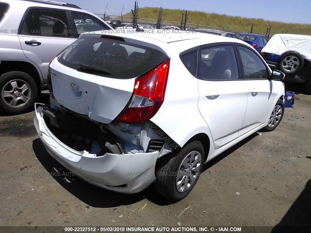 KMHCT5AE2GU242430 - 2016 HYUNDAI ACCENT SE WHITE photo 4